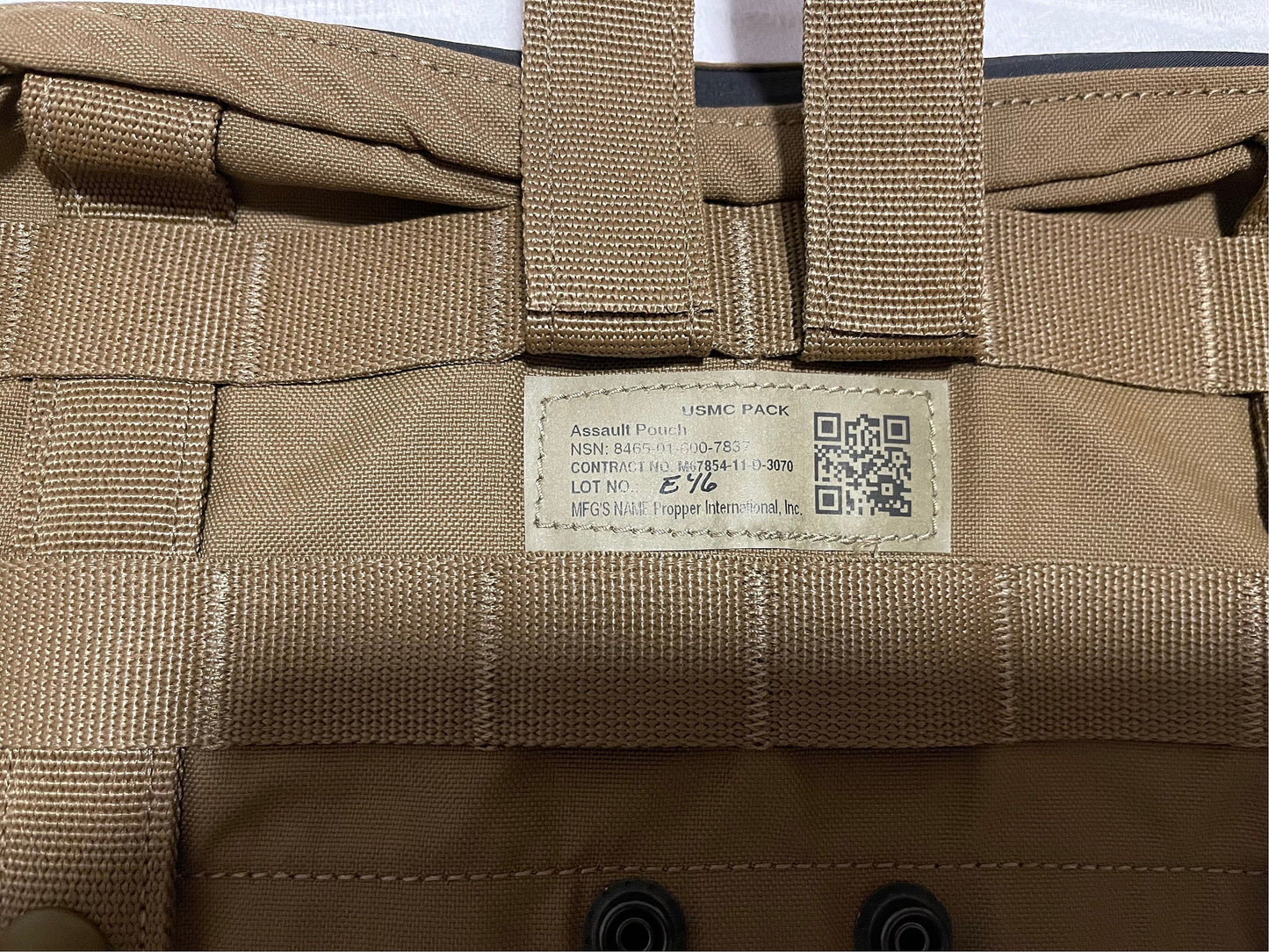 New Eagle/ Propper Ind. USMC filbe assault pouch coyote brown molle CIF NIP.