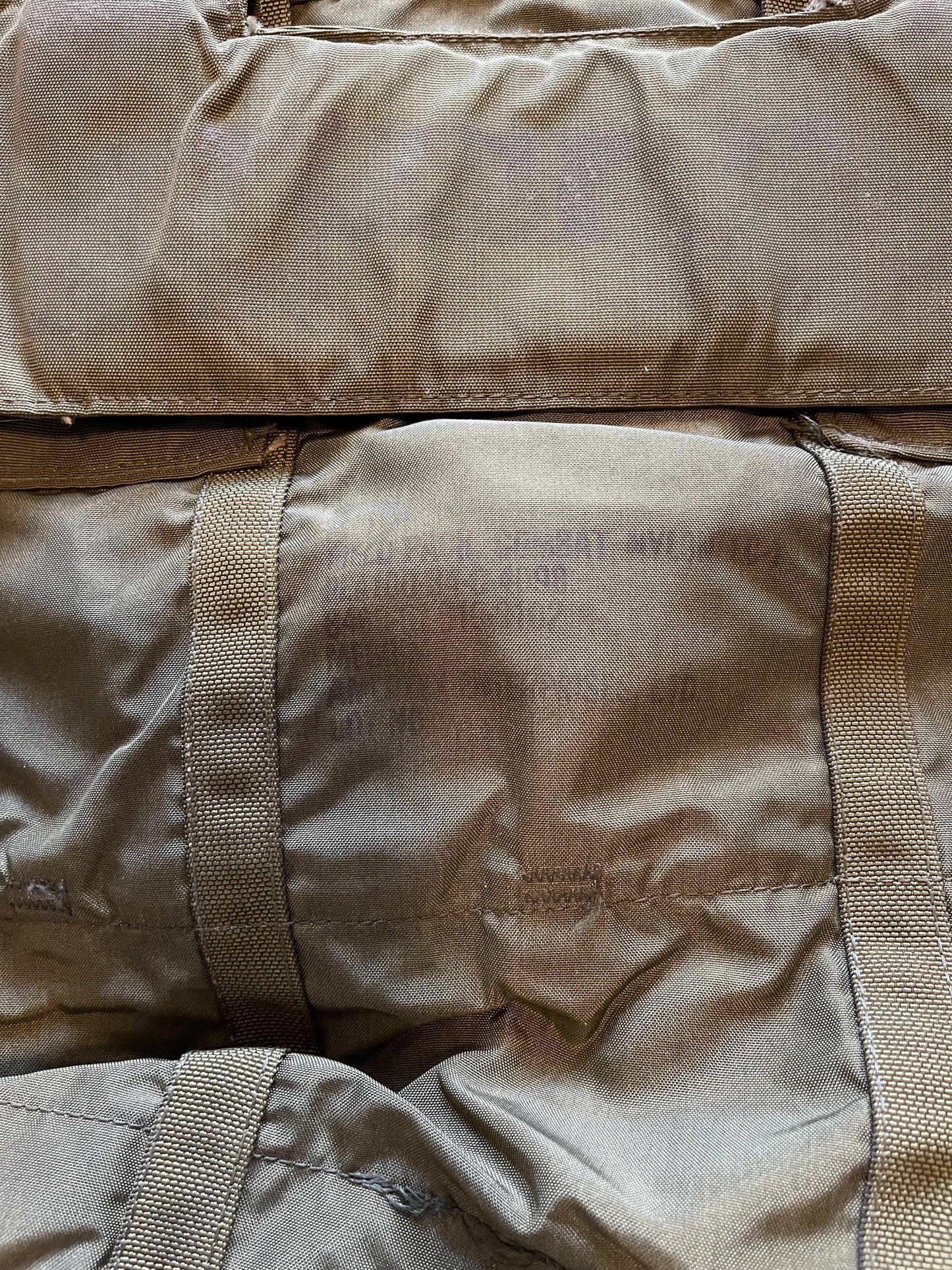 Genuine US Military Vintage Medium Alice pack with shoulder straps