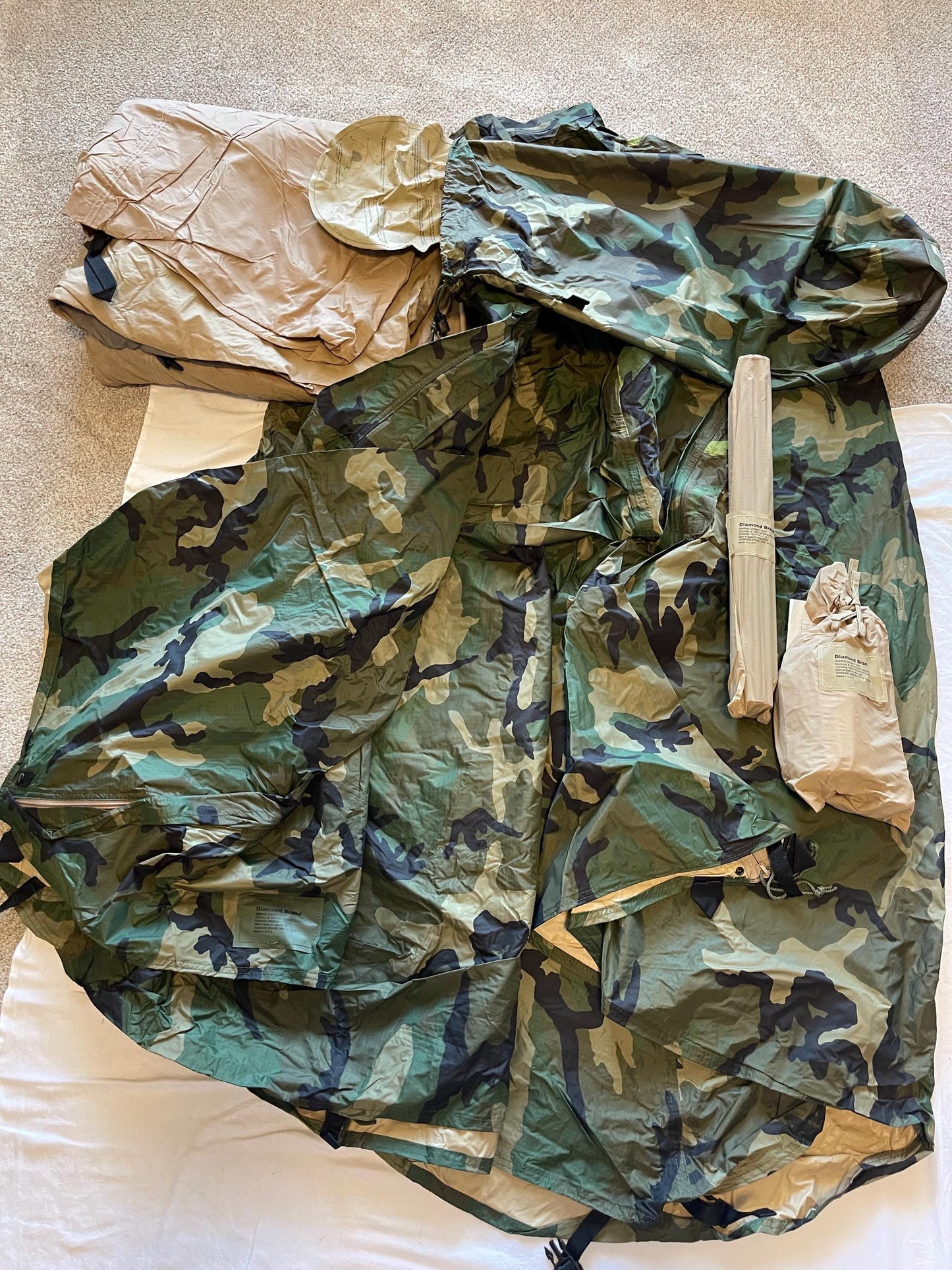 New USMC 2 Two Man Combat Tent Eureka/ Diamond Brand complete set rainfly poles. Brand New.