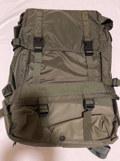 New Genuine  US Vintage Military Harris Falcon II radio pack PRC 150 Plus pouches.