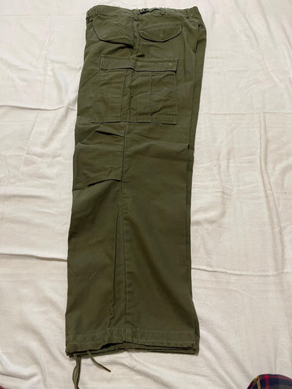 Genuine US military Vintage Vietnam era M65 Field Pants OD green From 1960’s Medium Regular with Silver zipper. Used Excellent, Small Reg.