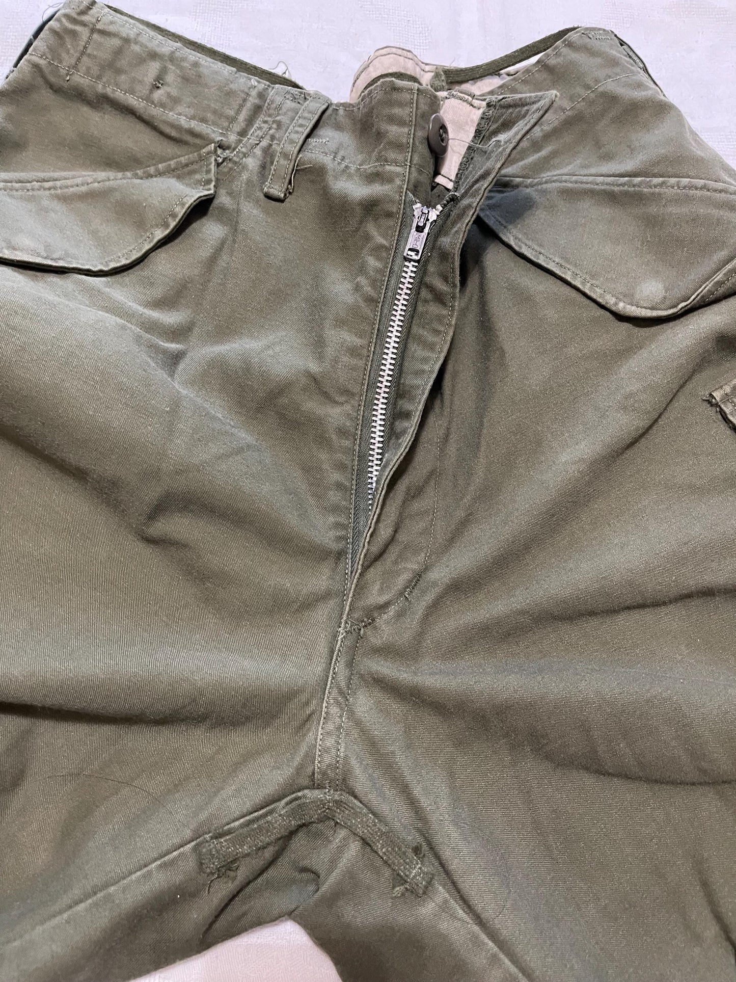Genuine US military Vintage Vietnam era M65 Field Pants OD green From 1960’s Medium Regular with Silver zipper. Used Excellent, Small Reg.
