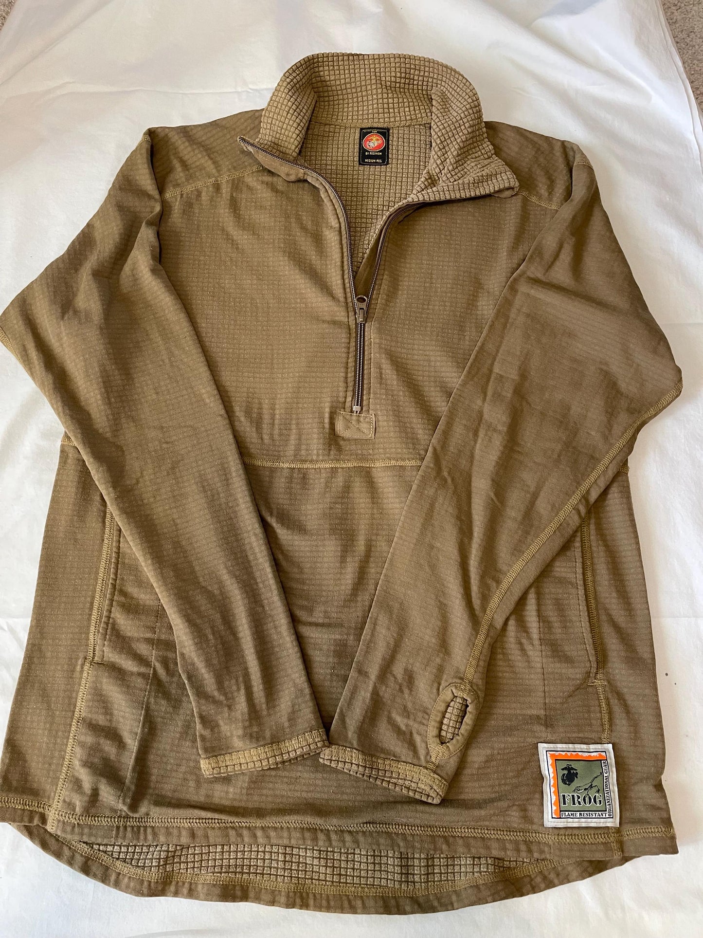 USMC marine Cold weather Level 2 grid pattern Coyote tan half zip top/ shirt. Med. Reg. & Med. Long.
