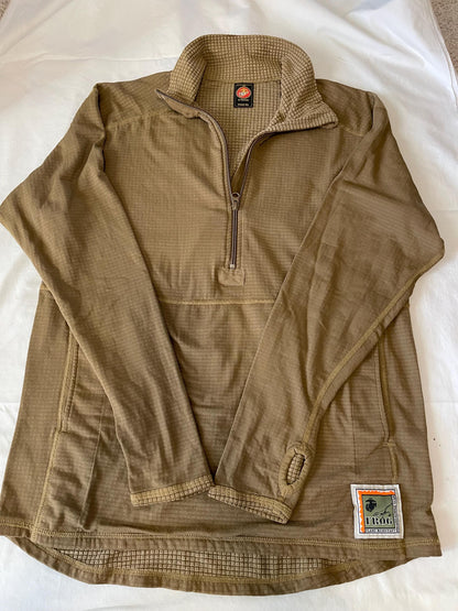 USMC marine Cold weather Level 2 grid pattern Coyote tan half zip top/ shirt. Med. Reg. & Med. Long.
