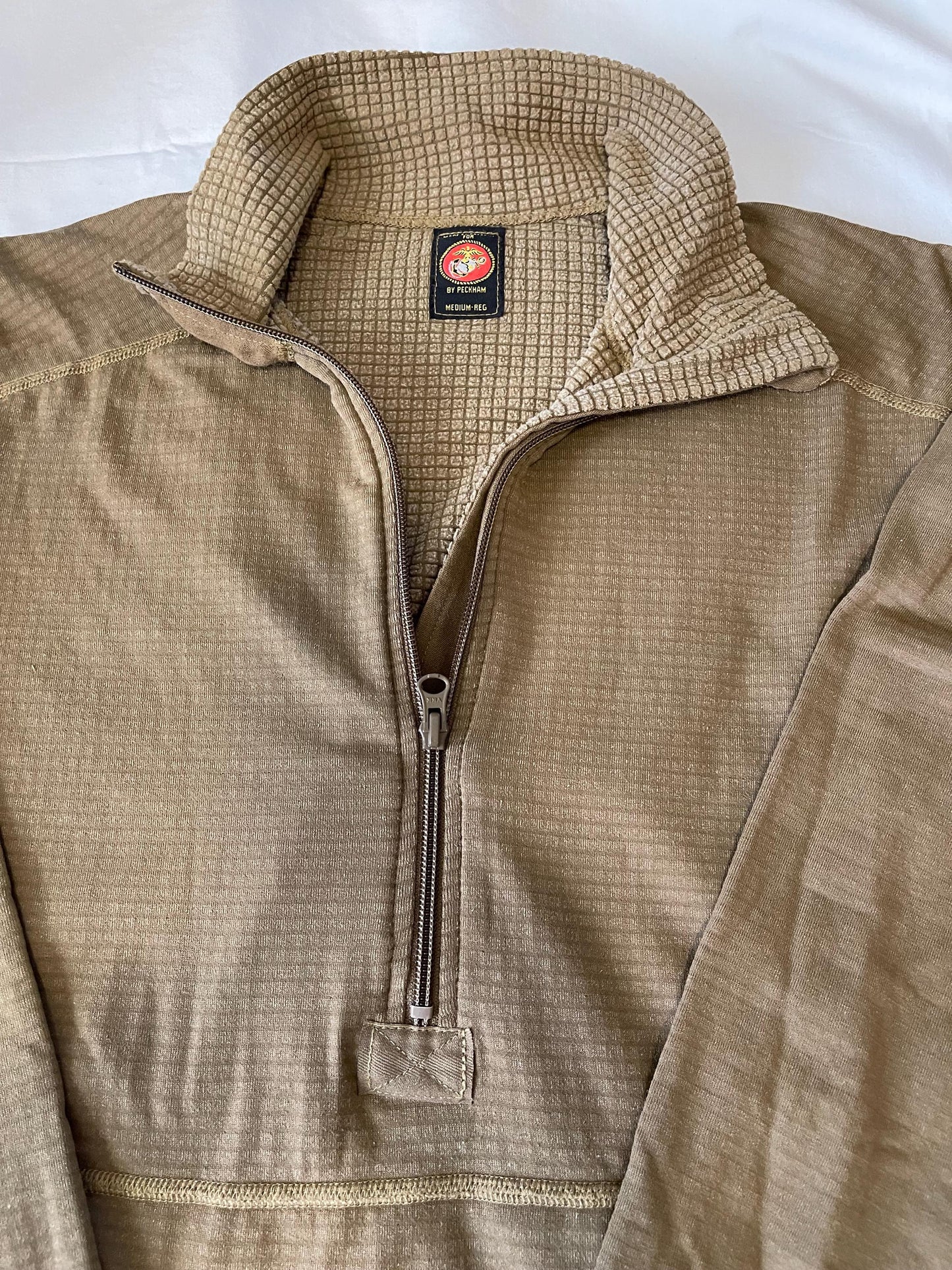 USMC marine Cold weather Level 2 grid pattern Coyote tan half zip top/ shirt. Med. Reg. & Med. Long.