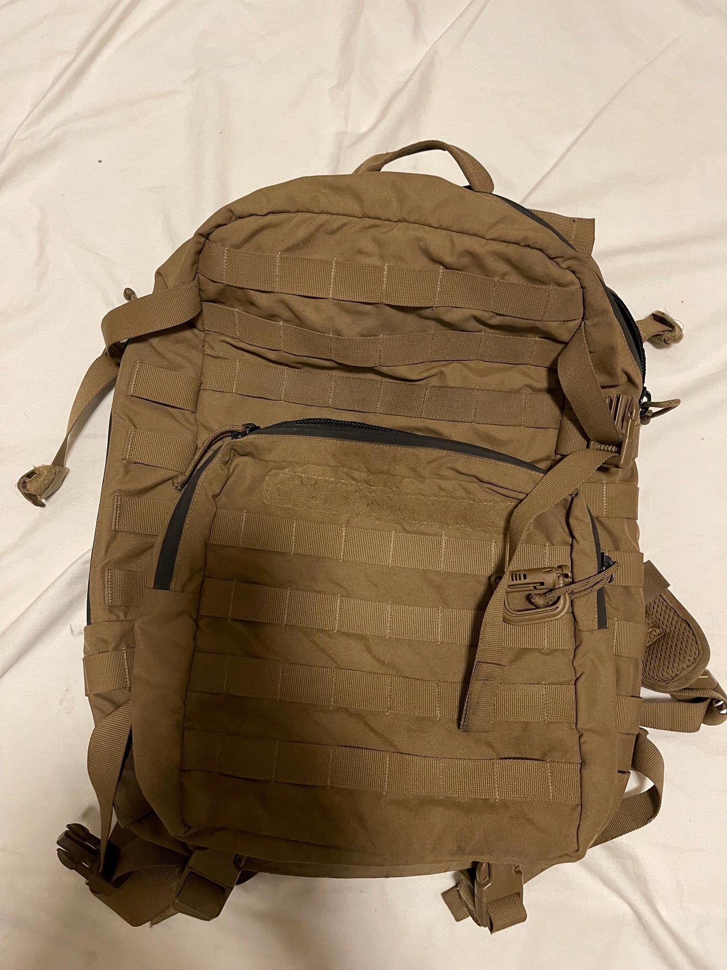 Genuine USMC filbe assault pack US GI 3 day  system Coyote Bugout with Stiffener.