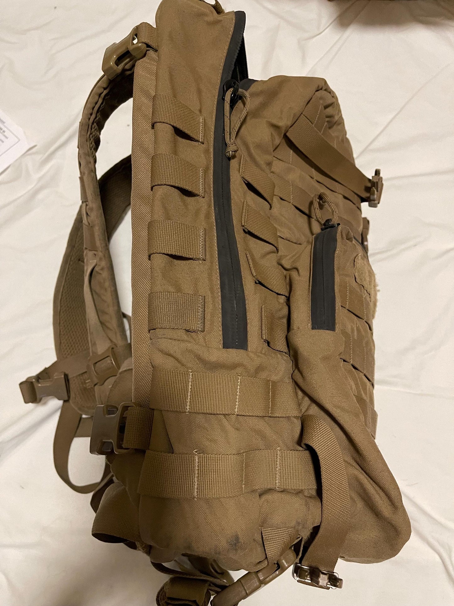 Genuine USMC filbe assault pack US GI 3 day  system Coyote Bugout with Stiffener.