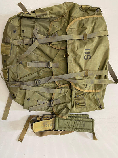 Genuine US Military Vietnam  Vintage Large Alice pack OD green new Mint with used very good Shoulder straps.