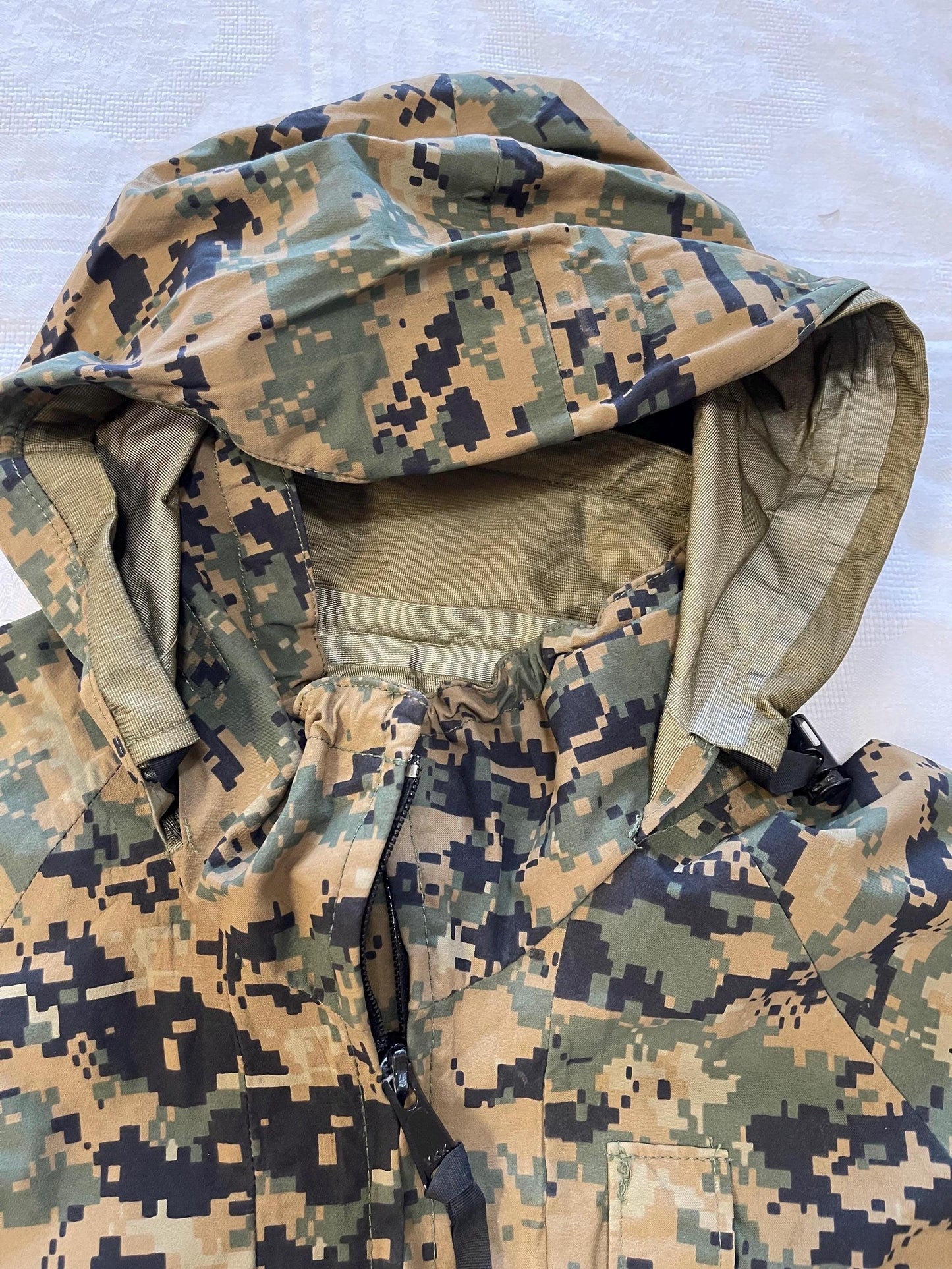 Small Reg - USMC Woodland MARPAT GoreTex Parka Jacket Extreme Cold Marine Corps.