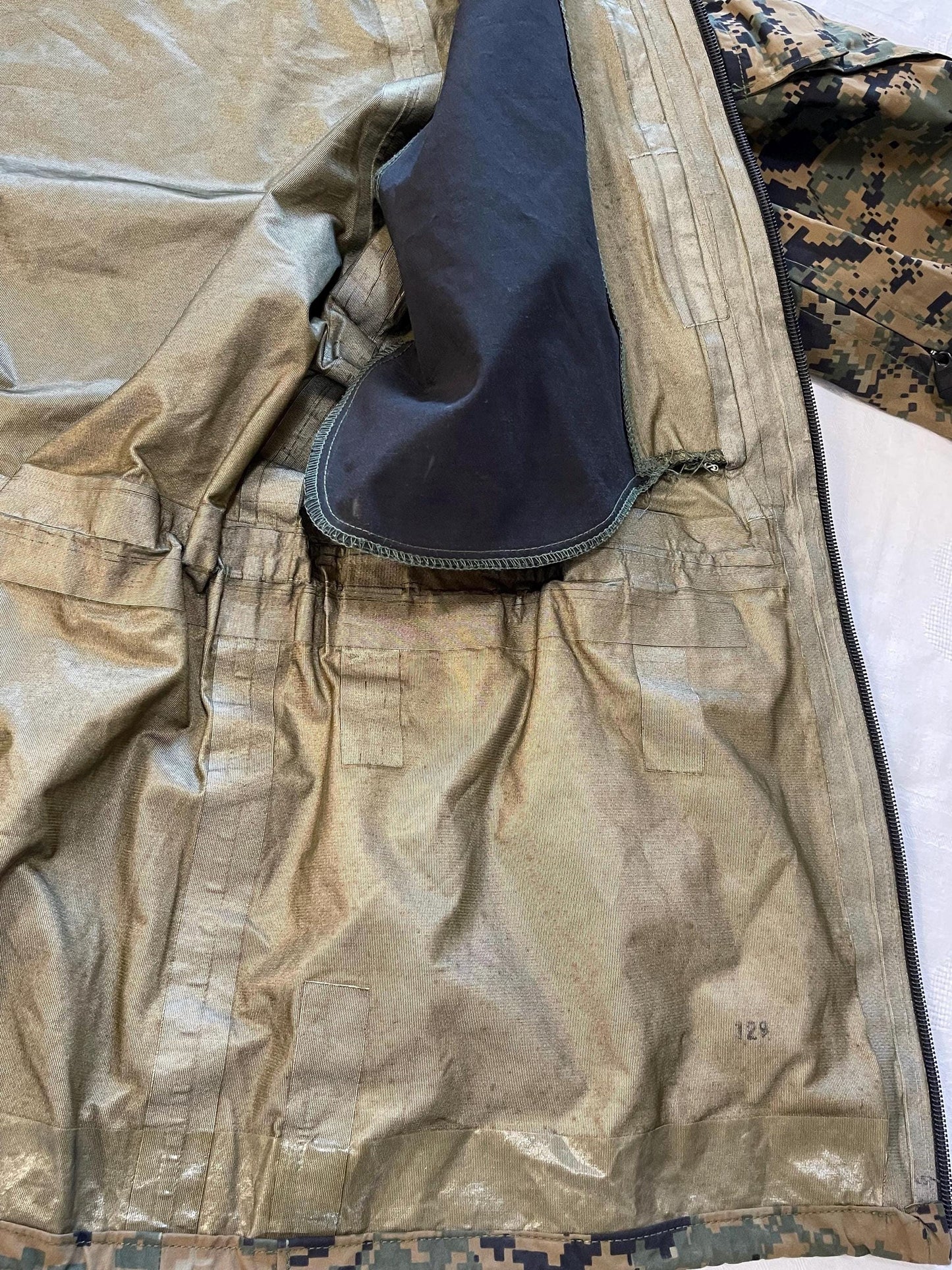 Small Reg - USMC Woodland MARPAT GoreTex Parka Jacket Extreme Cold Marine Corps.