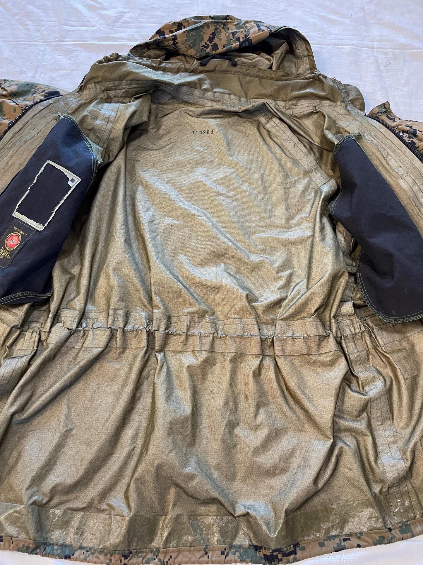 Small Reg - USMC Woodland MARPAT GoreTex Parka Jacket Extreme Cold Marine Corps.