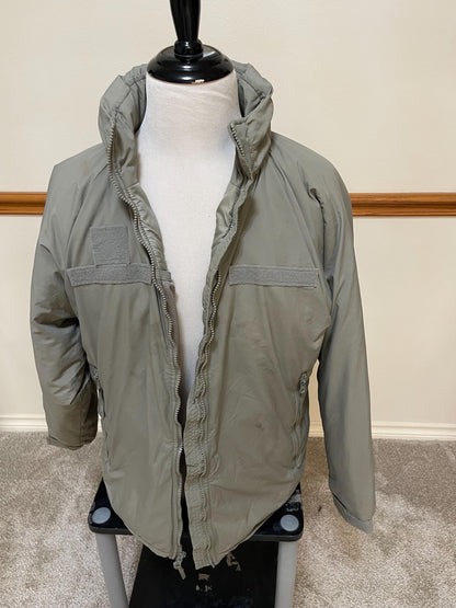 Original U.S Army Primaloft GEN III Level 7 Extreme Cold Weather Parka (ECWCS) Jacket Coat Uniform Military Snow Wet Weather, Small Short.