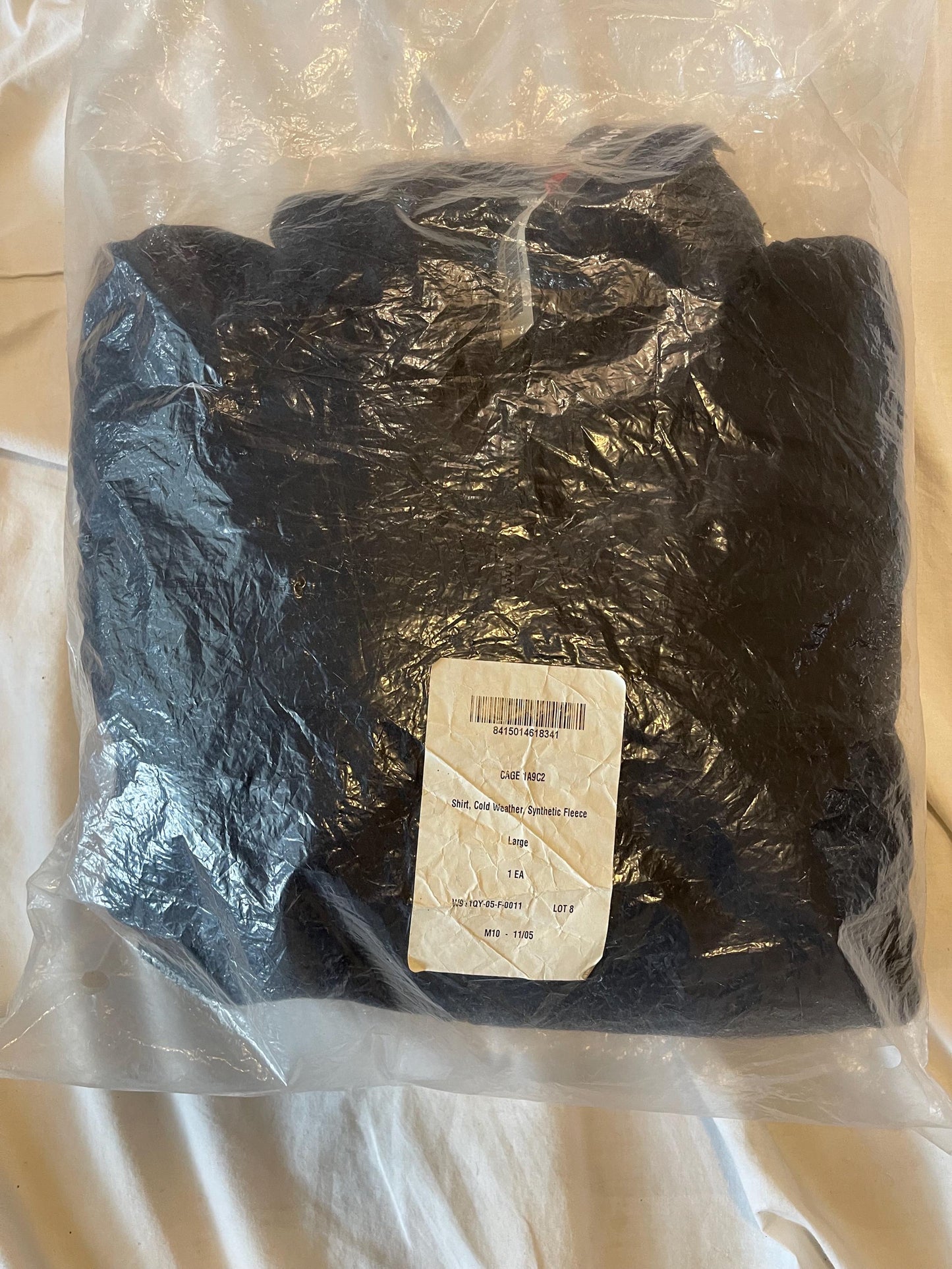 US Military Polartec Fleece Jacket Classic 300 Cold Weather  Large Regular Black Heavy weight.