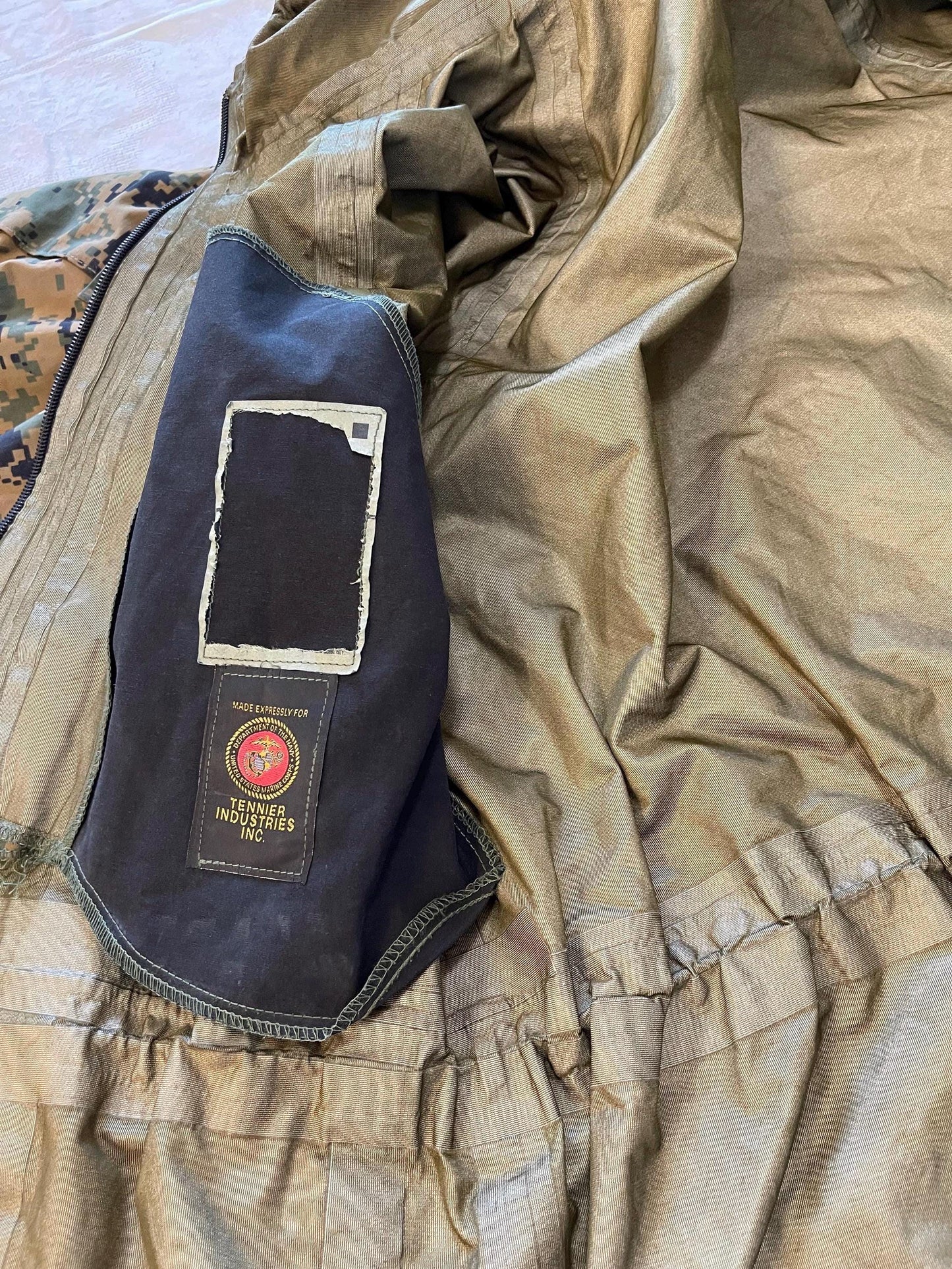 Small Reg - USMC Woodland MARPAT GoreTex Parka Jacket Extreme Cold Marine Corps.