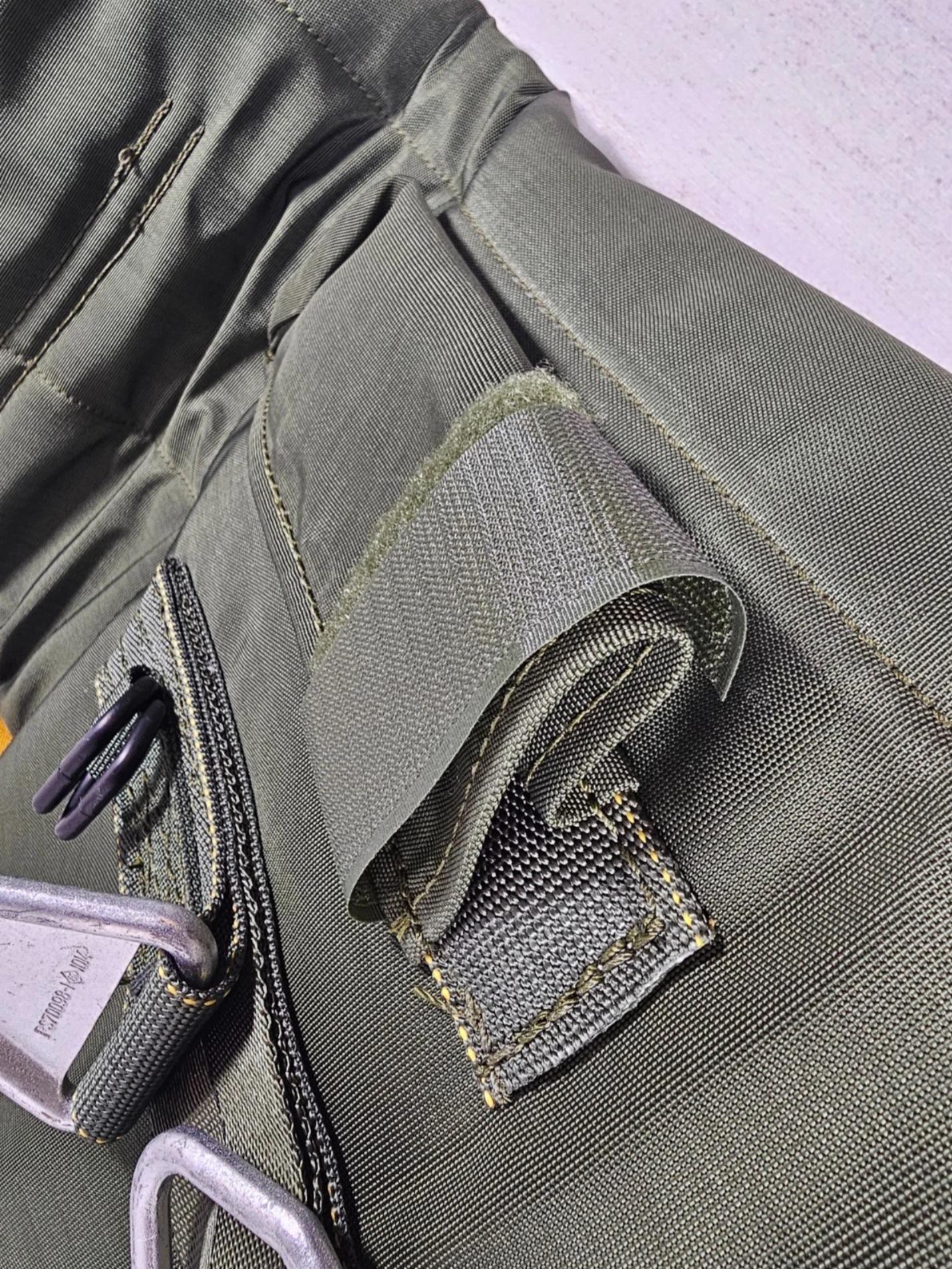 US military Parachutists Individual Weapons case nylon M-1950