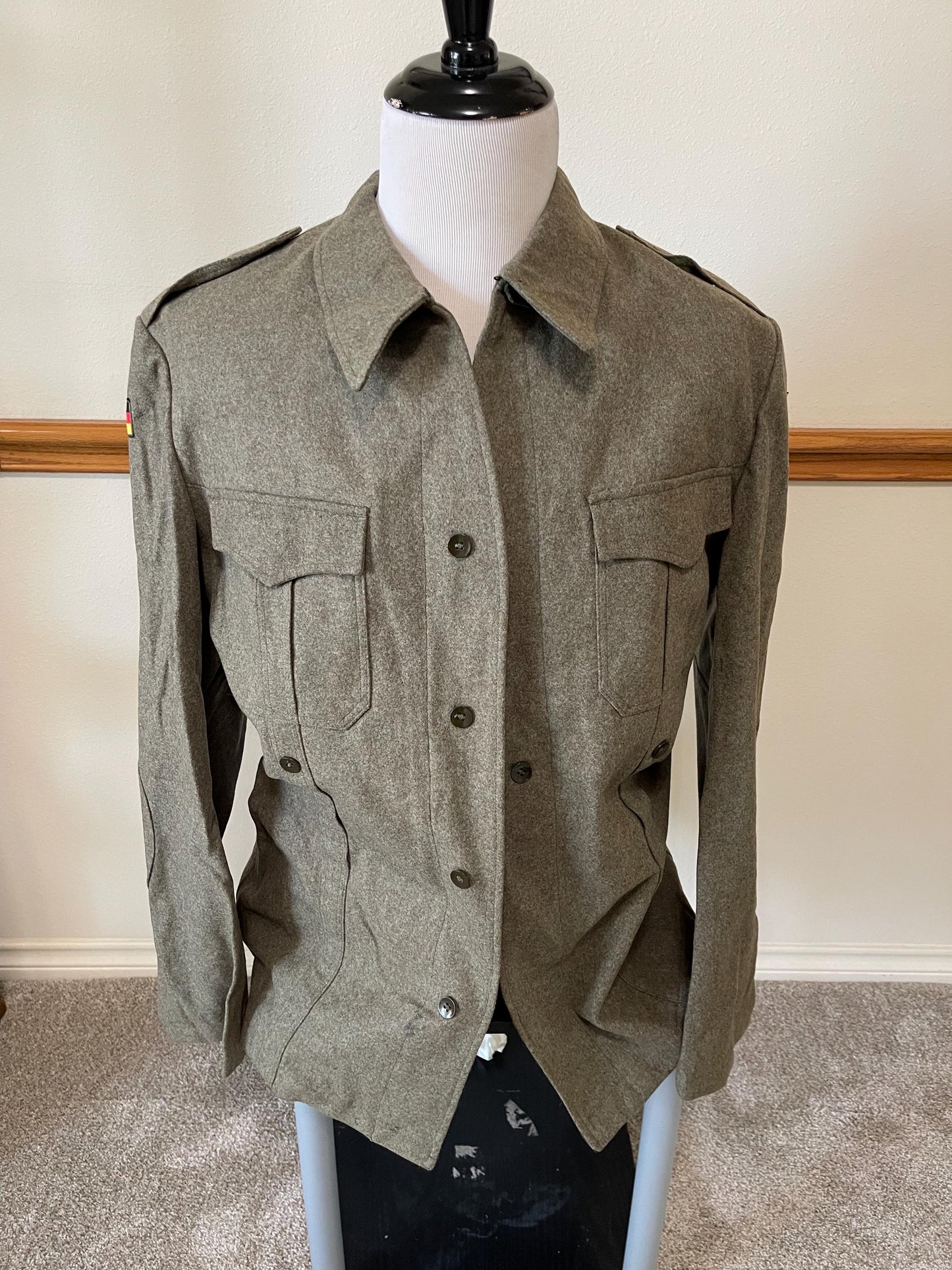 Genuine Vintage West German OG Wool Jacket Shirt Wool Military Men’s  Wer Wi New/Mint Rare.XL. Dated 8/1963