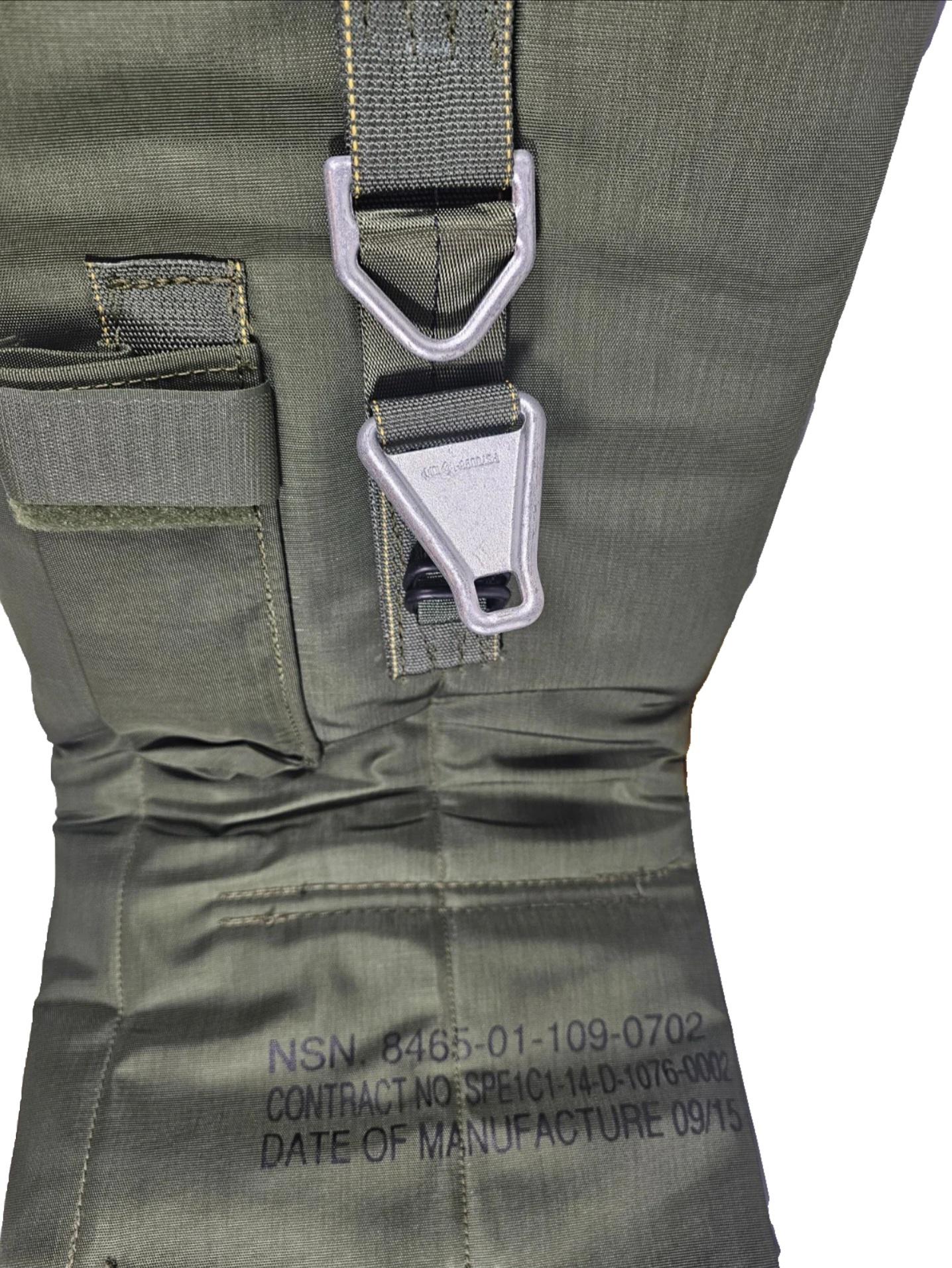US military Parachutists Individual Weapons case nylon M-1950