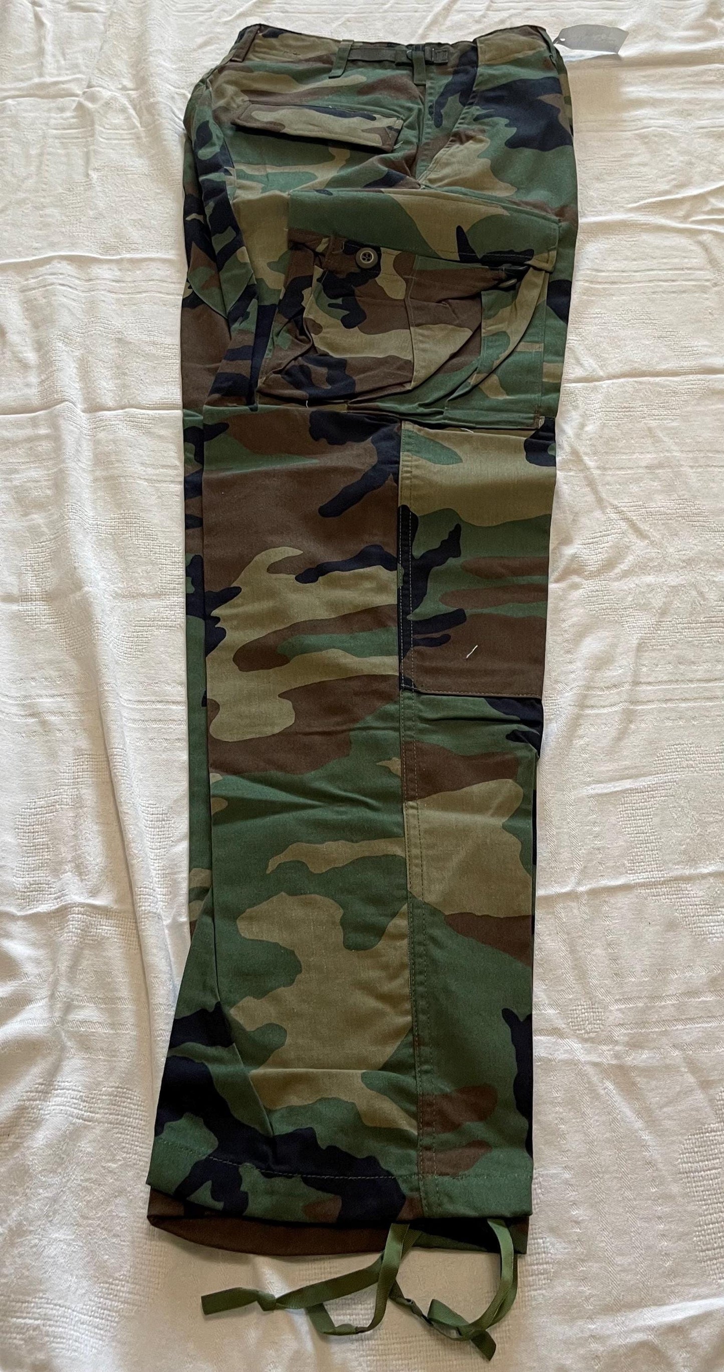 Genuine US military woodland camouflage nylon/Cotton 50/50 nyco pants Small Regular New.