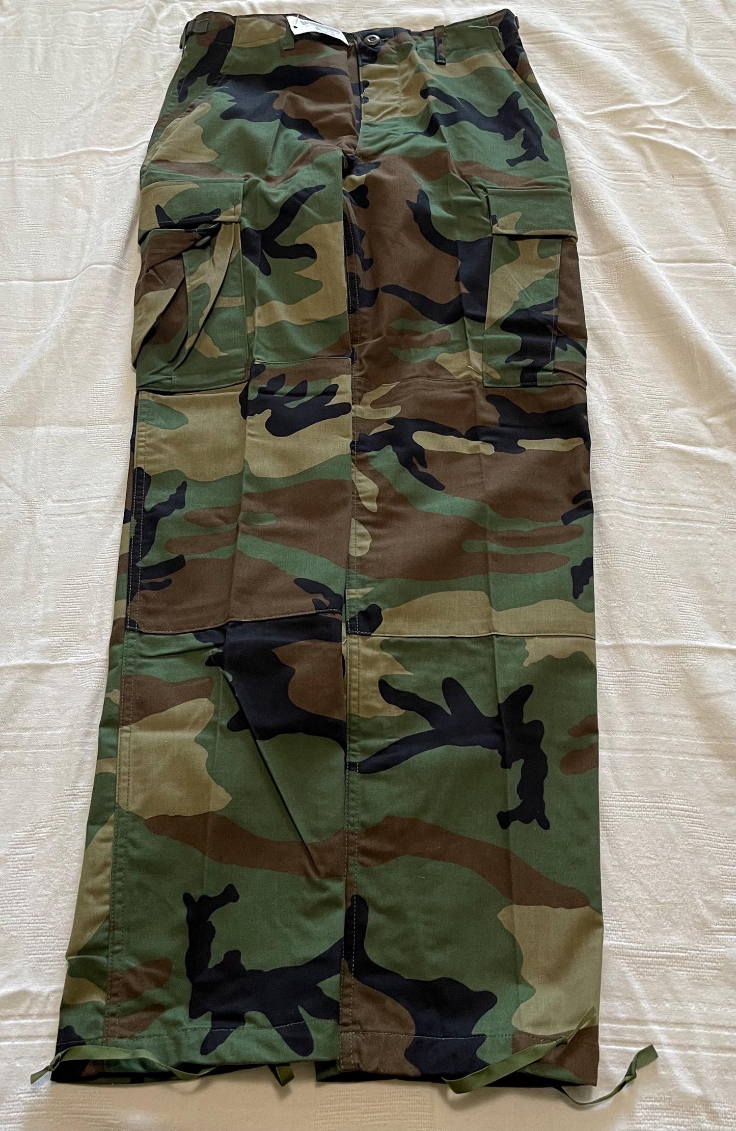 Genuine US military woodland camouflage nylon/Cotton 50/50 nyco pants Small Regular New.