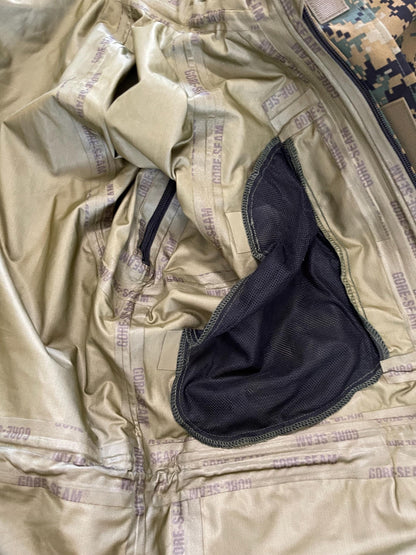 Genuine USMC Woodland Marpat digital ECW  Goretex marine jacket Large Regular new with tag