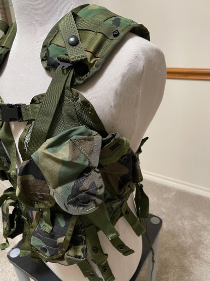 US military woodland camouflage load bearing extended vest Gen 2 new