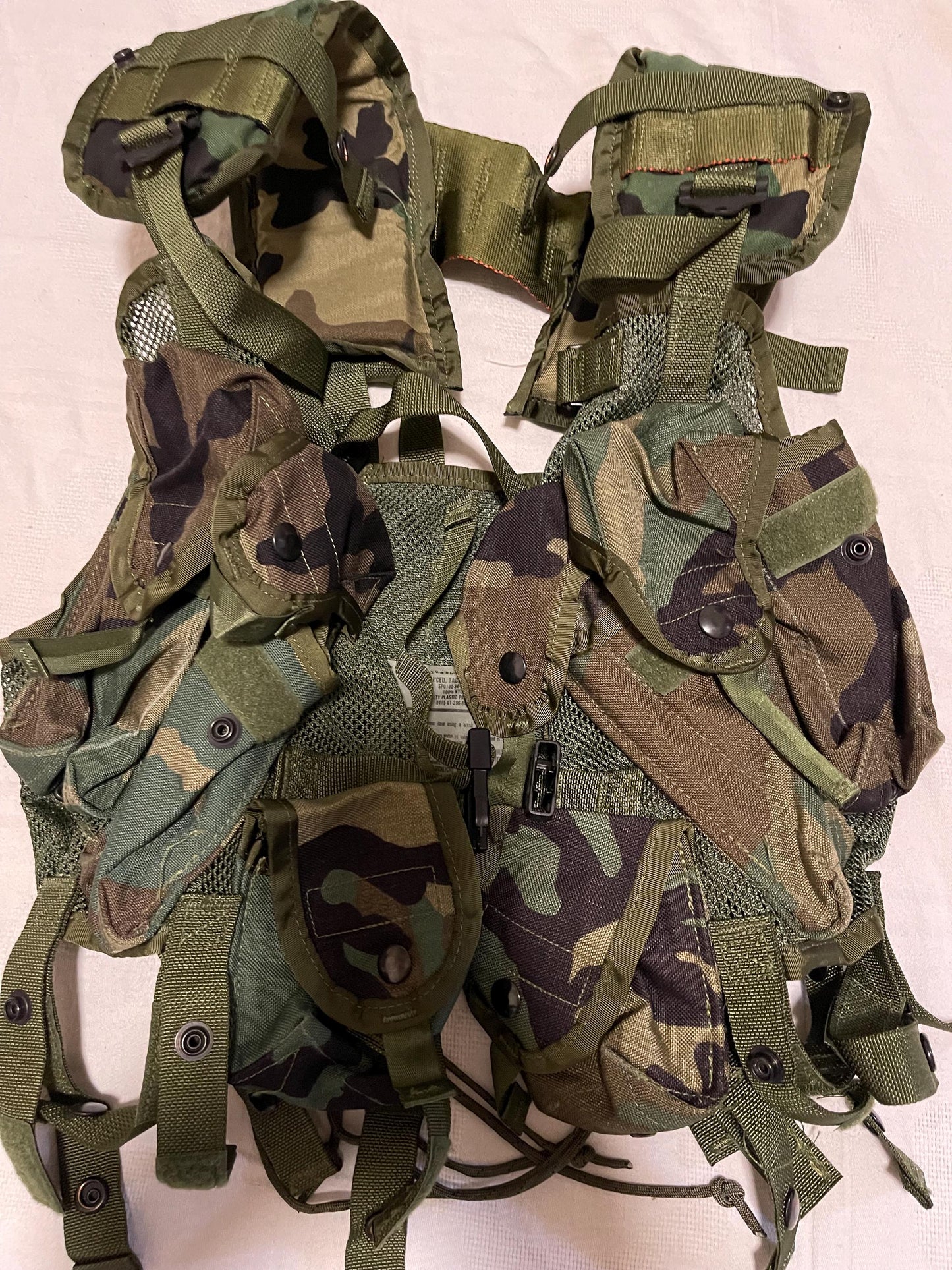 US military woodland camouflage load bearing extended vest Gen 2 new