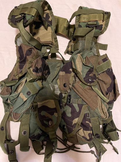US military woodland camouflage load bearing extended vest Gen 2 new