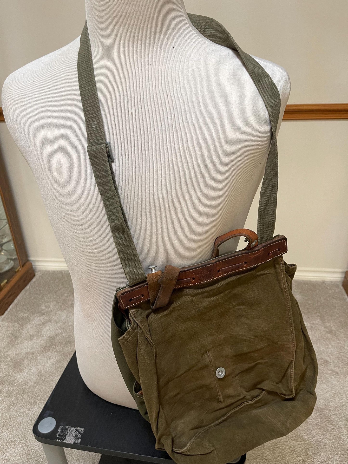 Vtg Swiss Army Bread Messenger Crossbody Military Field Bike Pannier Utility Bag