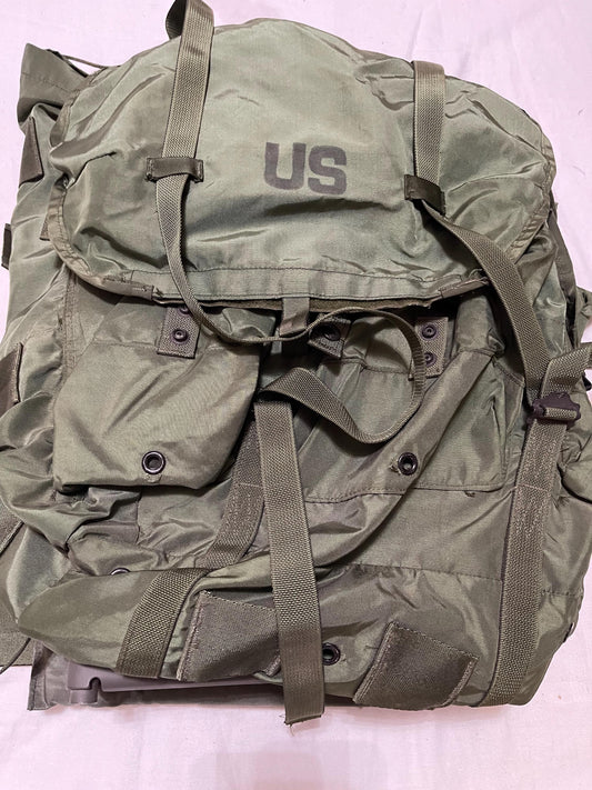 Genuine Vintage Vietnam US Military Large Alice pack complete with frames, shoulder straps and waist belt all original parts