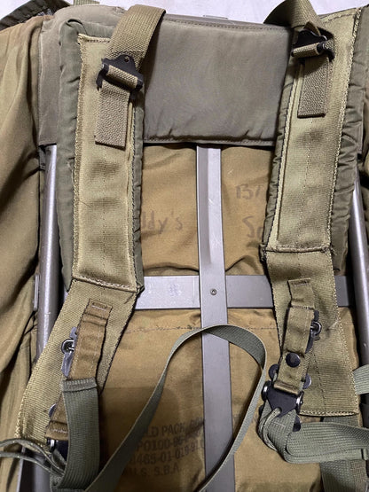 Genuine Vintage Vietnam US Military Large Alice pack complete with frames, shoulder straps and waist belt all original parts
