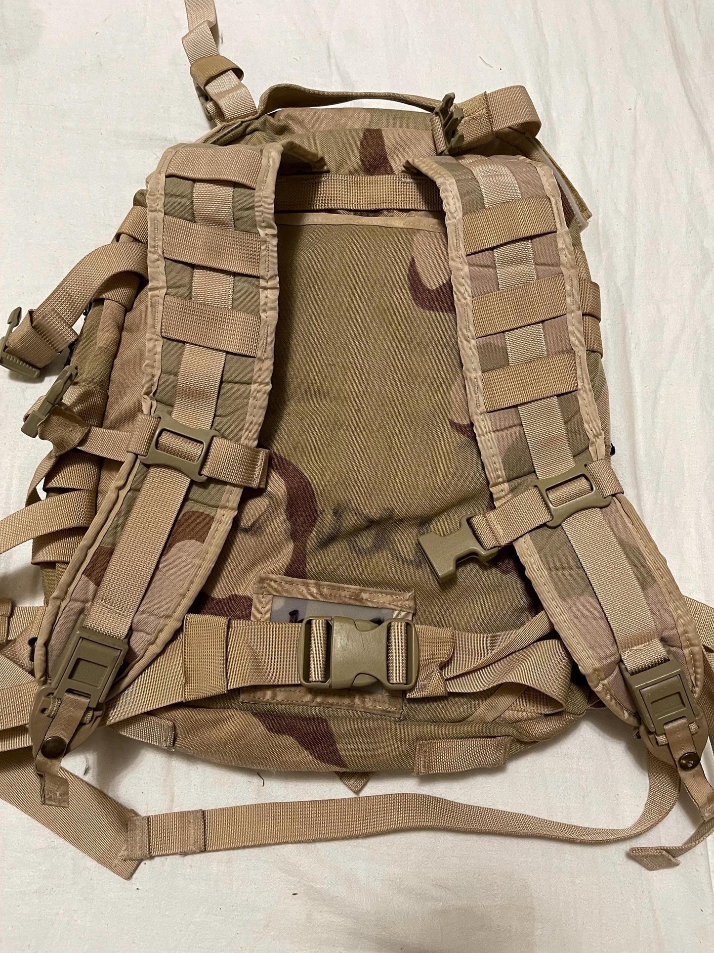 Genuine US Military Gulf war era Desert camouflage 3 days assault pack with soft Pad & hard stiffener  Condition: Very Good.