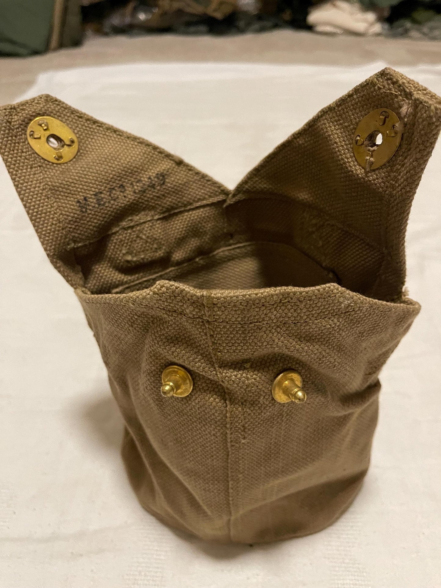 Authentic British Khaki & OD green Military P44 Canteen Pouch Cover Dated From 1949 t0 1972
