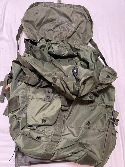 Genuine Vintage Vietnam US Military Large Alice pack complete with frames, shoulder straps and waist belt all original parts