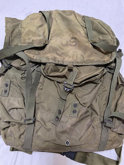 Genuine Vintage Vietnam US Military Large Alice pack complete with frames, shoulder straps and waist belt all original parts