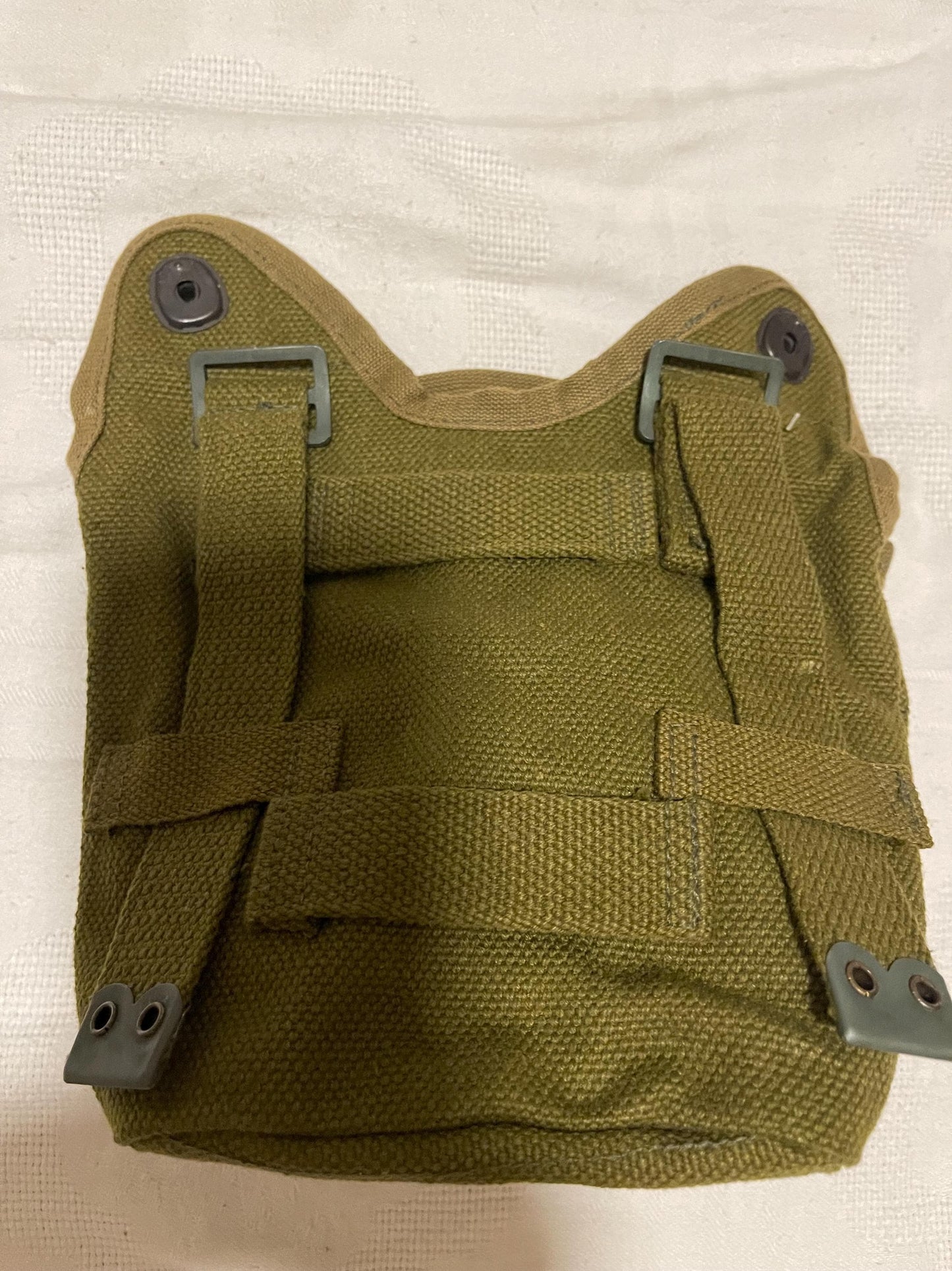 Authentic British Khaki & OD green Military P44 Canteen Pouch Cover Dated From 1949 t0 1972