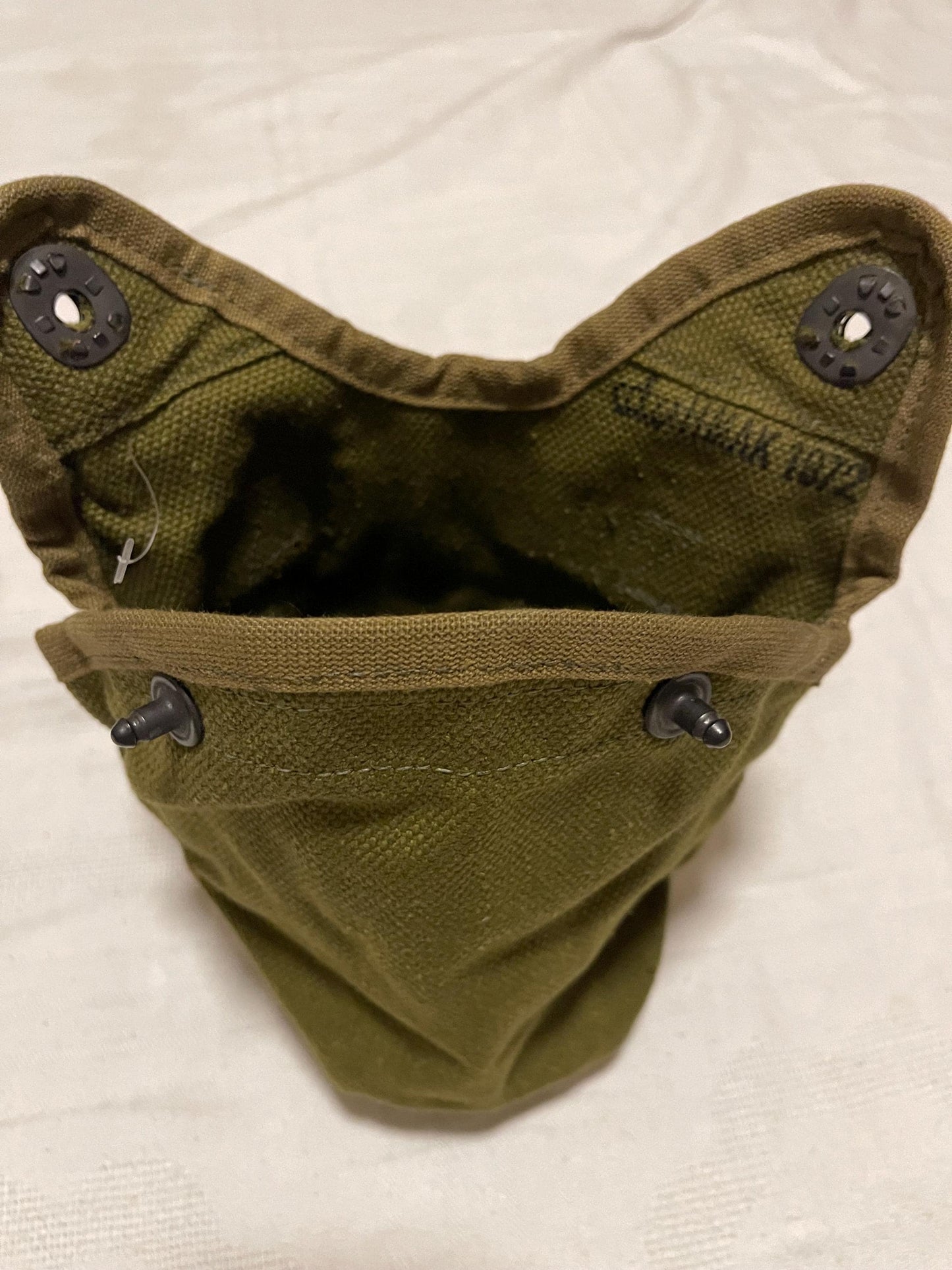 Authentic British Khaki & OD green Military P44 Canteen Pouch Cover Dated From 1949 t0 1972