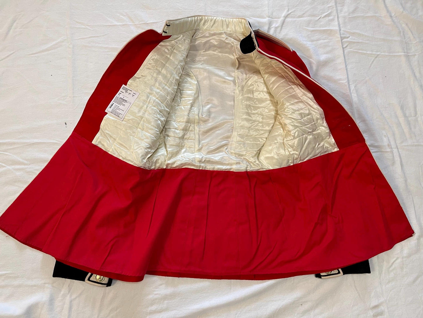 Genuine Vintage British Coldstream Guards Men’s Red Ceremonial Tunic New in Mint condition Size Medium.