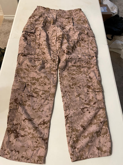 US military USMC desert digital marpat trousers/pants, Frog , Fire resistant with Insect guard protection.