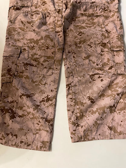 US military USMC desert digital marpat trousers/pants, Frog , Fire resistant with Insect guard protection.