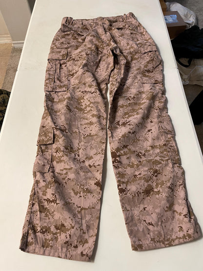 US military USMC desert digital marpat trousers/pants, Frog , Fire resistant with Insect guard protection.