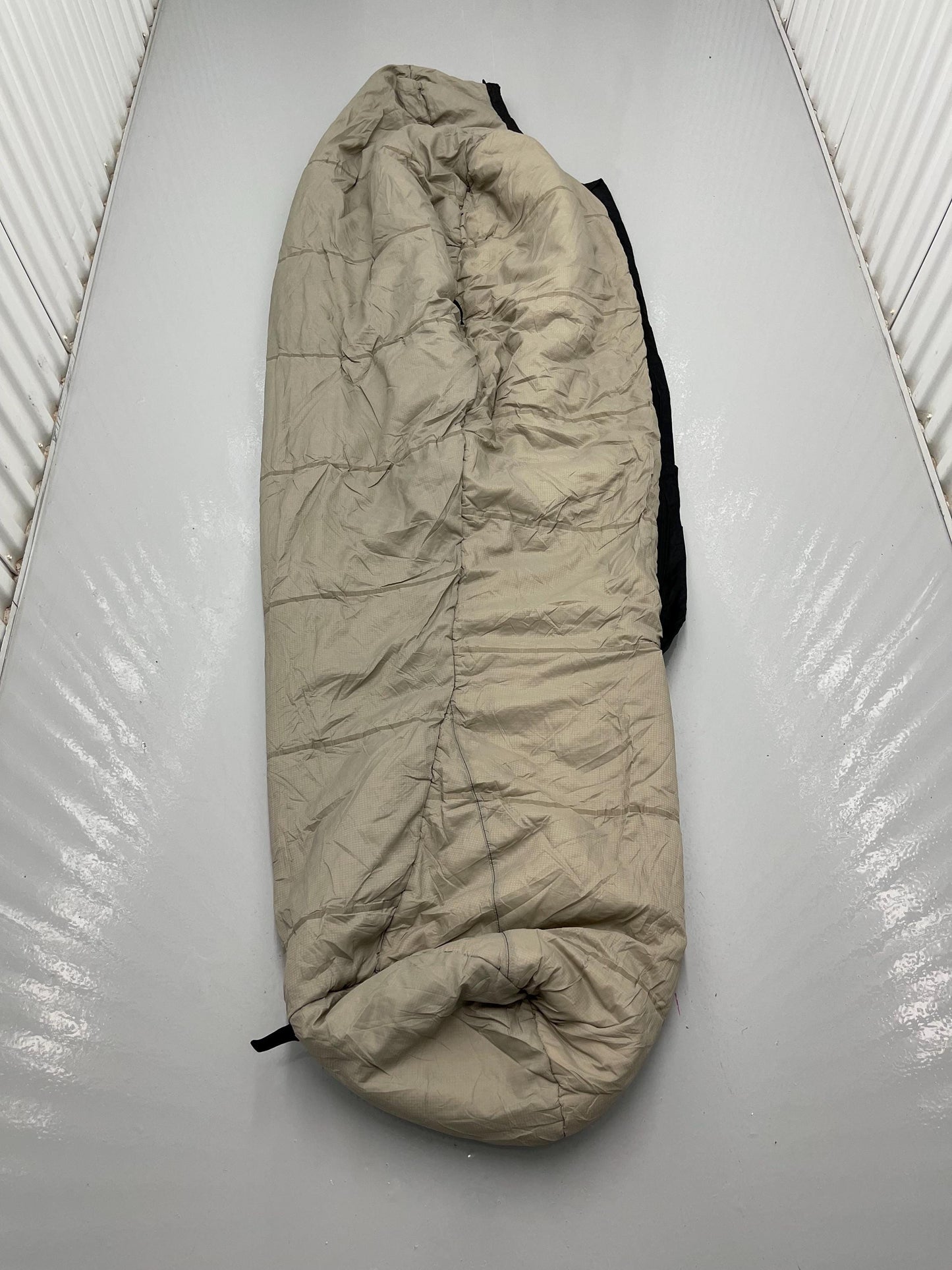 USMC US Marine Military Black Extreme Cold Weather Outer Sleeping Bag NSN:8465-01-608-7503, New .