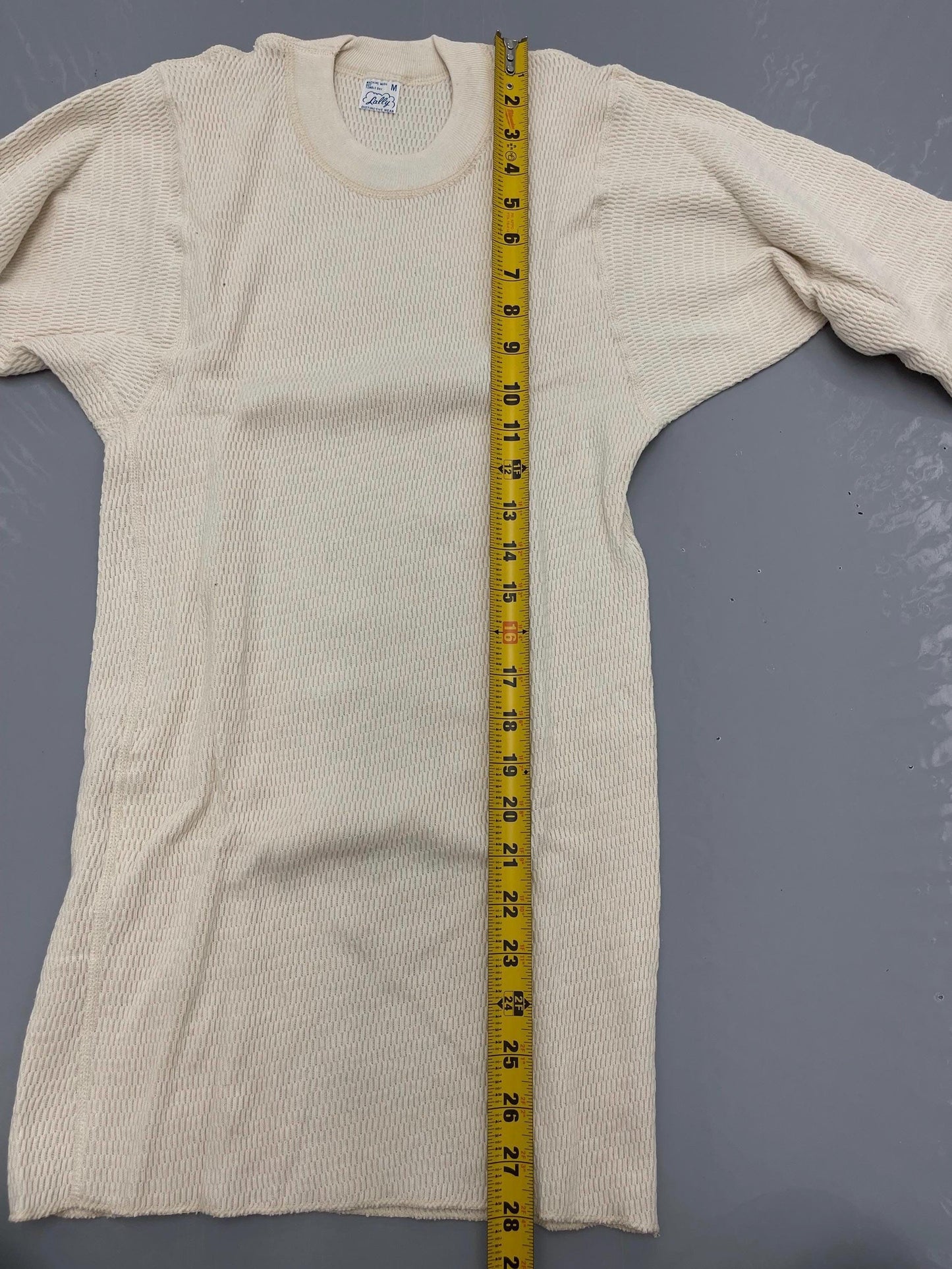 US military vintage 100% cotton waffle weave thermal wear top medium original.