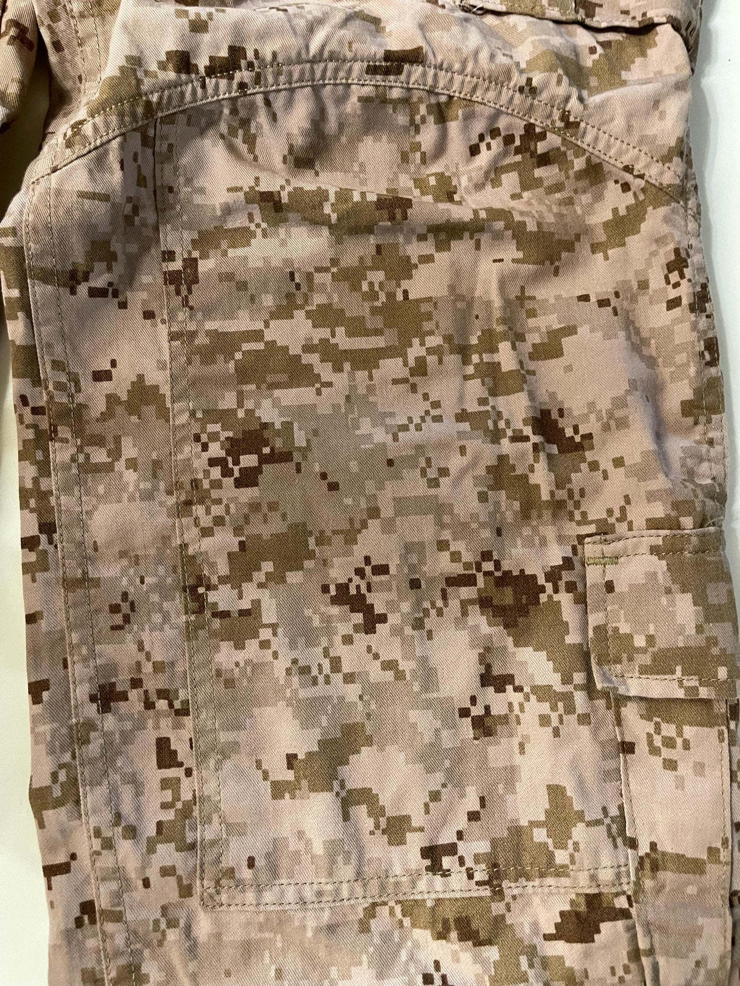 US military USMC desert digital marpat trousers/pants, Frog , Fire resistant with Insect guard protection.