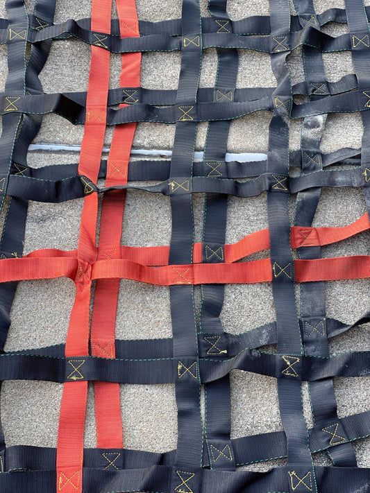 US Military 14' x 14' (4500lbs Capacity) Cargo Net with hardware.