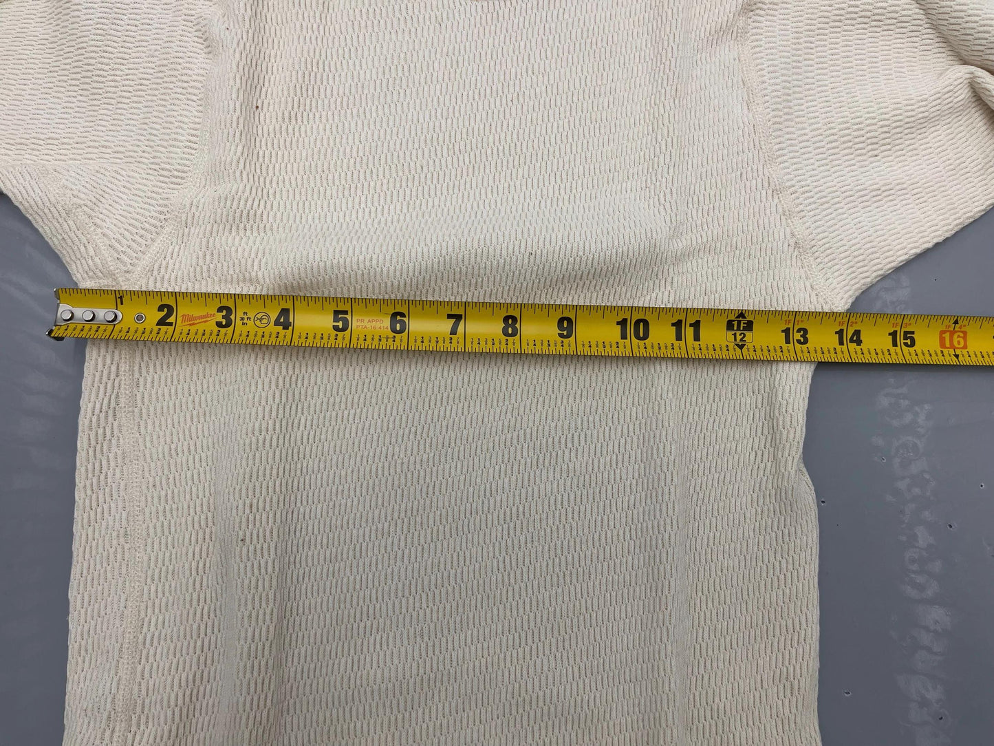 US military vintage 100% cotton waffle weave thermal wear top medium original.