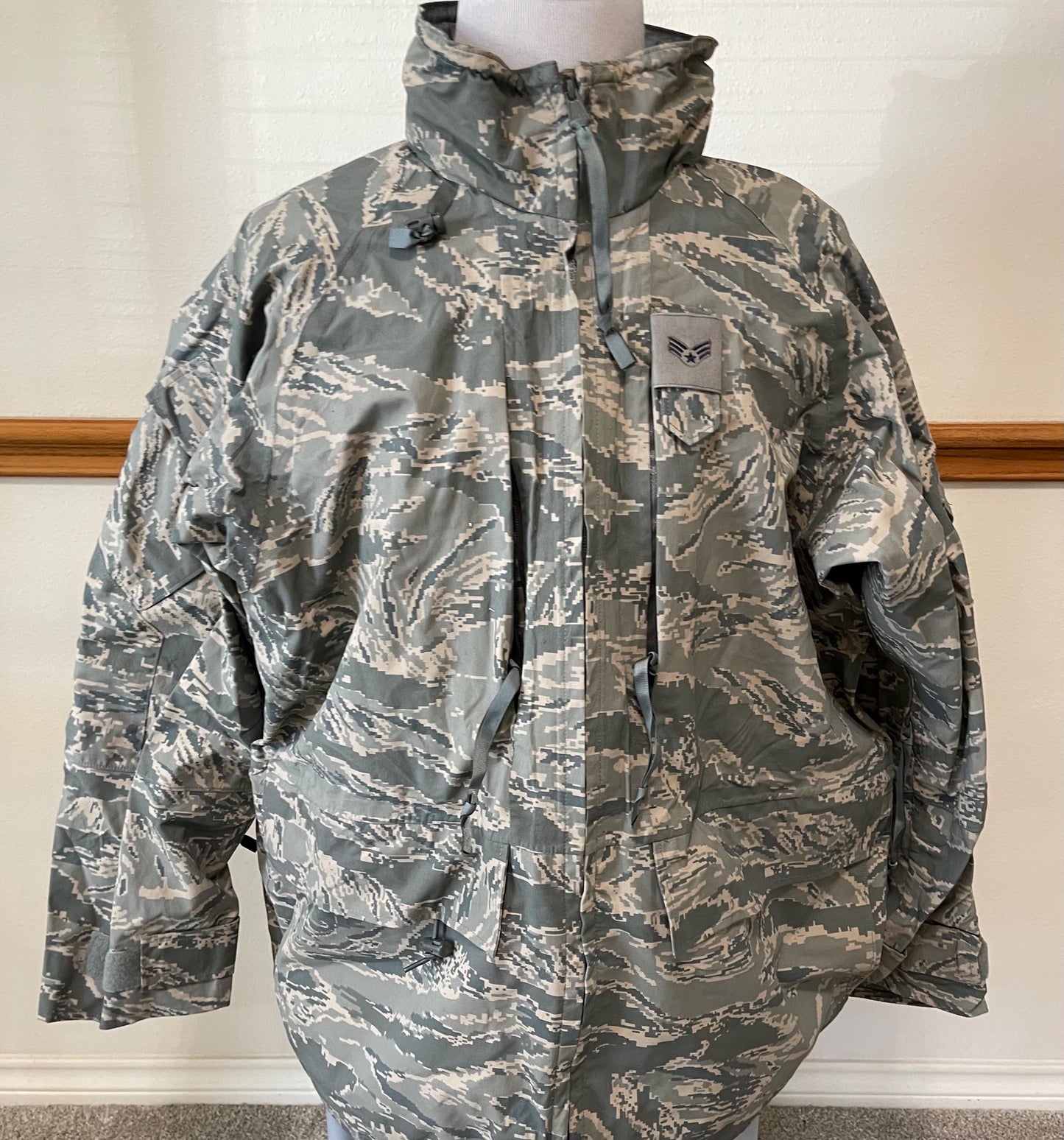 Vintage USAF digital ECW Gortex Parka XL long new.