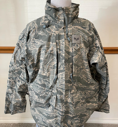 Vintage USAF digital ECW Gortex Parka XL long new.