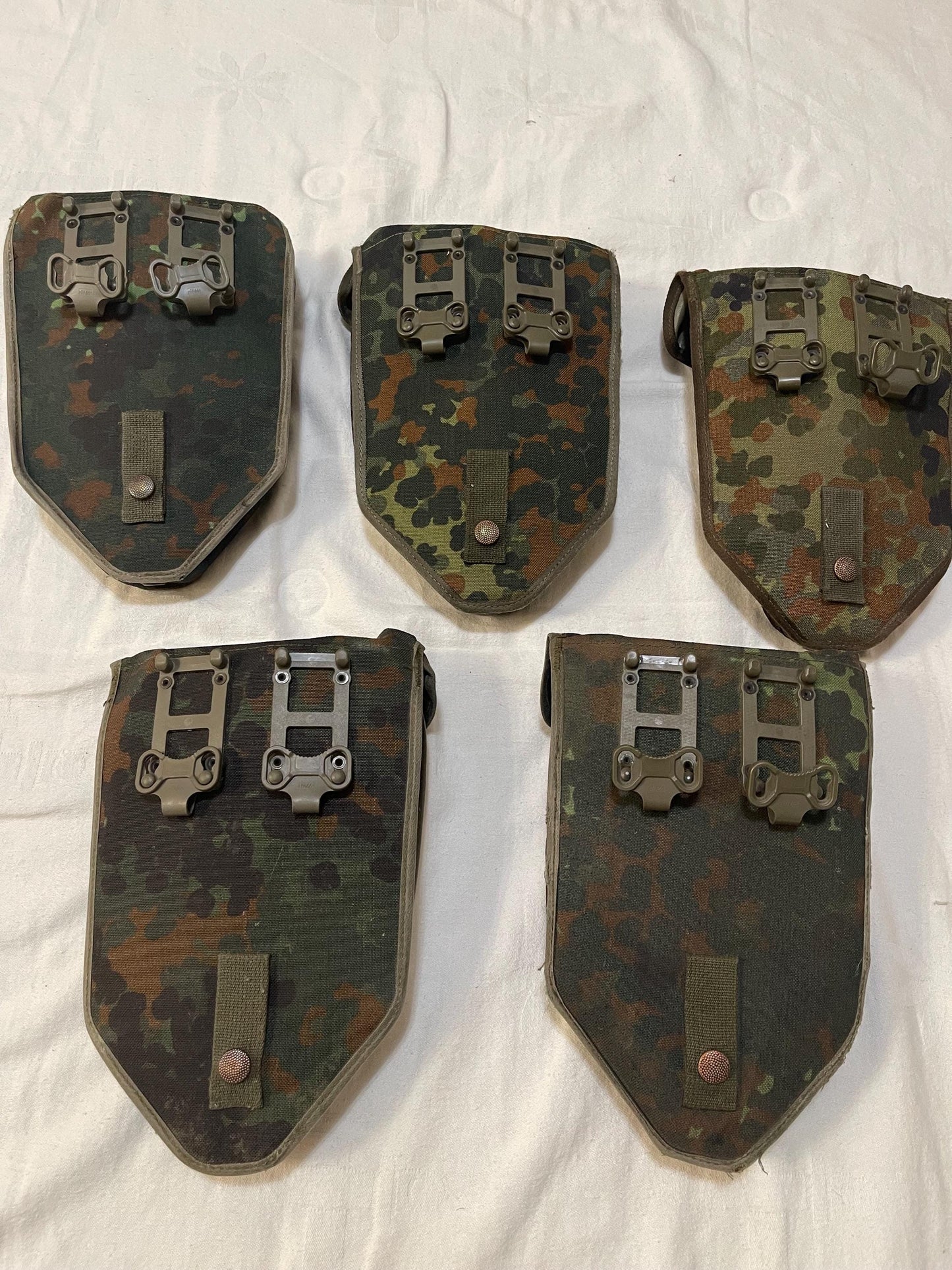 German Military Tri-fold Shovel Entrenching Tool Survival Bund w/ Flecktarn Case