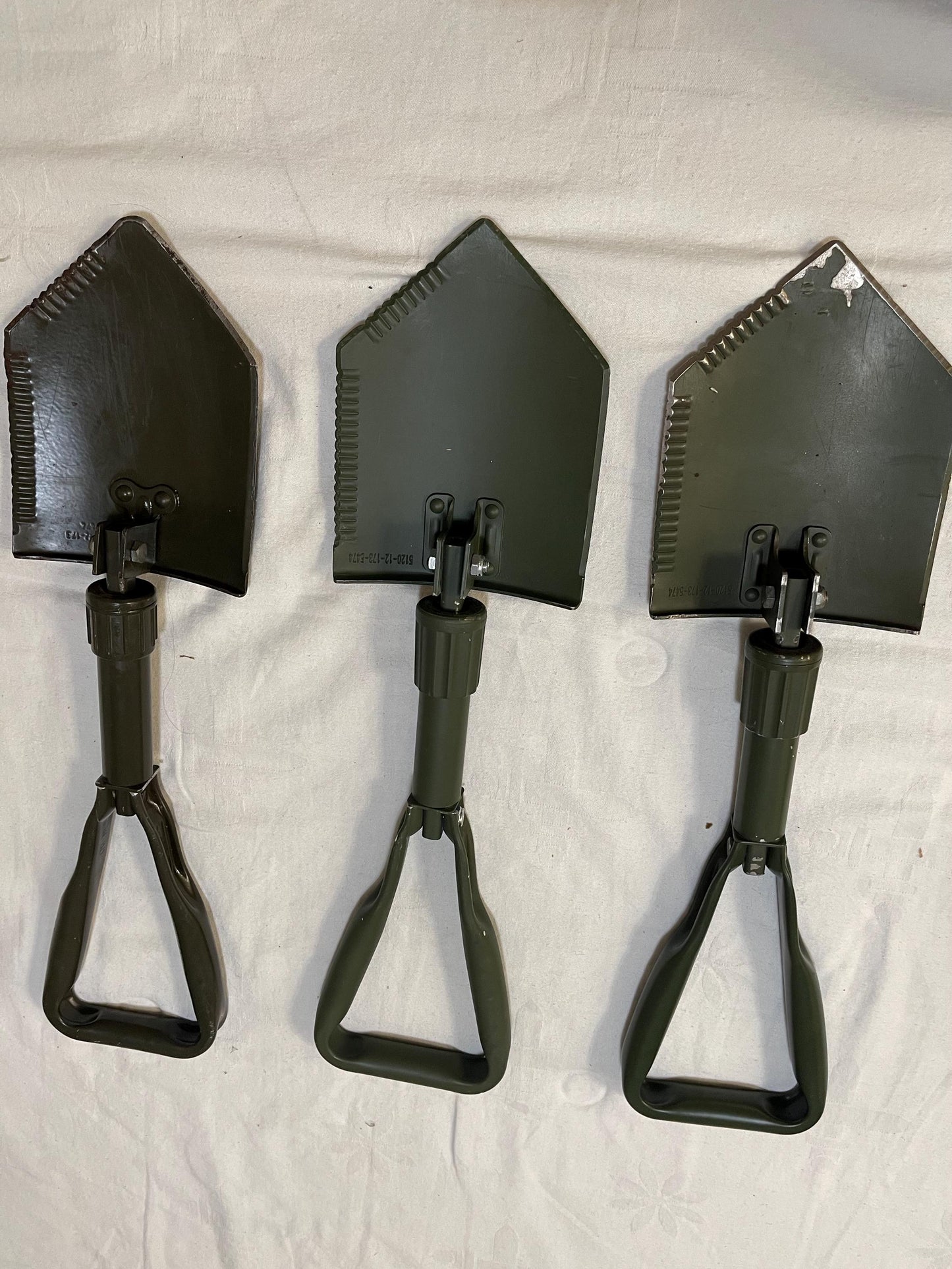 German Military Tri-fold Shovel Entrenching Tool Survival Bund w/ Flecktarn Case