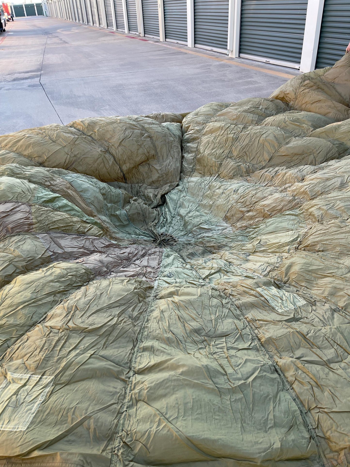 French Military 28' FT Round Parachute, canopy, Shoot multi color (OD.Tan. Khaki mix)